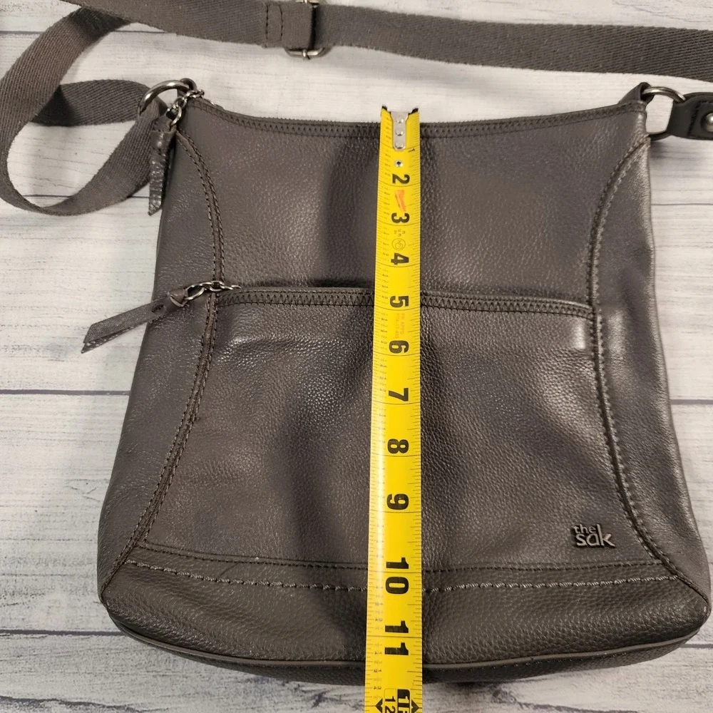 The Sak sak iris